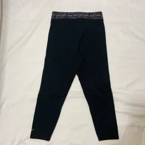 Nike Pro Dri-Fit Women’S Black Leggings. Medium. thumbnail 8
