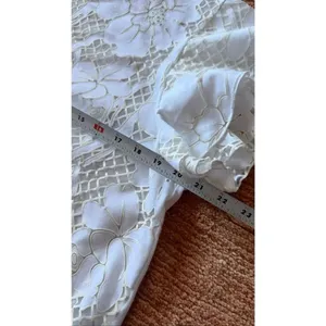 Zara Woman White/Cream Floral Appliqué Top Size S thumbnail 4