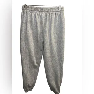 ✨Fabletics Eco Go-To Classic Light Grey Sz Medium Sweatpants✨ thumbnail 6