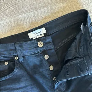 Pistola Nico Mom High-Rise Straight Leg Jeans 27 thumbnail 5