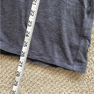LULULEMON All Yours Boyfriend Tee Micro Stripe Black White Size 8 10 Cotton EUC thumbnail 6