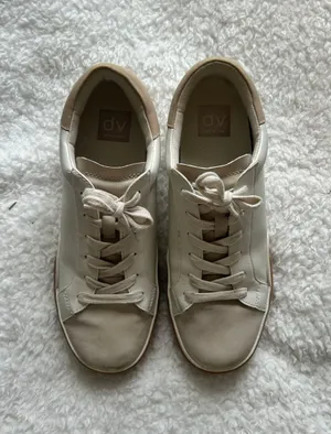DV by Dolce Vita Sneaker thumbnail 2
