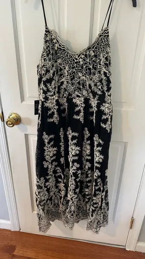 Express Black/Beige Maxi Dress thumbnail 2
