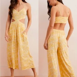 Aerie Yellow White Floral Print Smocked Cutout‎ Wide Leg Cropped Jumpsuit S thumbnail 2