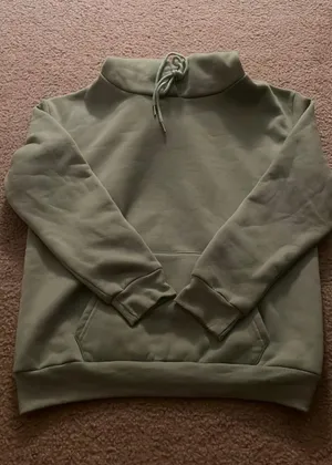 Amazon Sweatshirt thumbnail 1