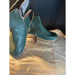 Green Faux Leather Plaid Trim Ankle Boots Dual Zip Flat Booties women's 5 thumbnail 7