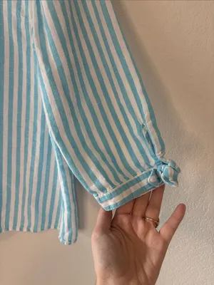 Kim Rogers Blue & White Striped V-Neck linen and cotton Top thumbnail 4