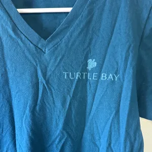 Women's Teal V-Neck Short Sleeve Turtle Bay Tee / A60 thumbnail 2