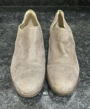Clarks Collection Camzin Maple Low Boots Bootie Size 10 Booties Metallic Gold thumbnail 1