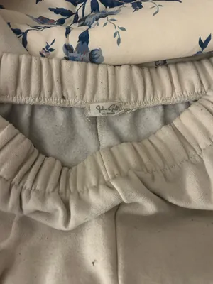 Brandy Melville Rosa Sweatpants Cream thumbnail 2