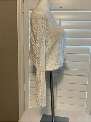 Crocheted white Long-Sleeve Cropped Sweater Top thumbnail 3