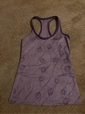 Lululemon vintage peacock feather logo tank size 4 thumbnail 2