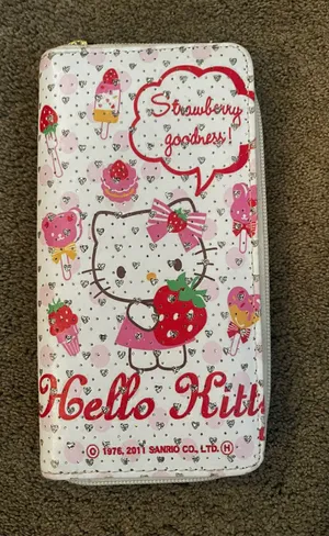 Vintage 2011 Y2K Sanrio Hello Kitty Wallet thumbnail 1