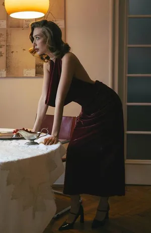 Zara maxi holiday dress velour Velvet Halter in Burgundy wedding party evening thumbnail 7