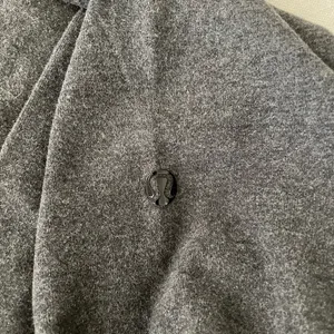 COPY - Grey cotton Lululemon leggings - size 4-6 thumbnail 2