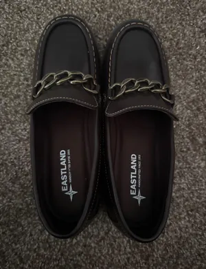 Nearly new brown Eastland dress shoes. Goes great with a dress pant or jeans ! thumbnail 1