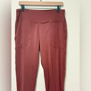SAGE COLLECTIVE Burgundy Joggers Size Large thumbnail 3