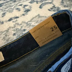 PacSun Casey Low-Rise Baggy Jeans Dark Indigo thumbnail 3