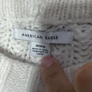 American Eagle Cream/off white Chunky Knit Cropped Sweater Womens Medium thumbnail 3