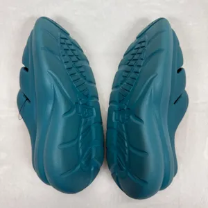 UGG Women's LA Cloud Clog Comfort Slip‎ On Shoes Blue Size 6 thumbnail 9