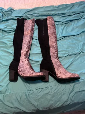 Boutique Wide calf thigh high boots thumbnail 1