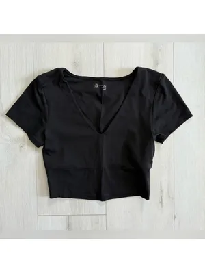 Aerie Ofline Real Me Grunge Clean Girl Black v-neck Cropped Fitted Tee- medium thumbnail 3