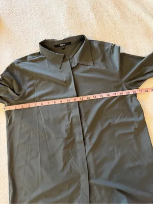 Quince Performance Tech Button-Down Long Sleeve Blouse Loose Fit Small Grey thumbnail 9