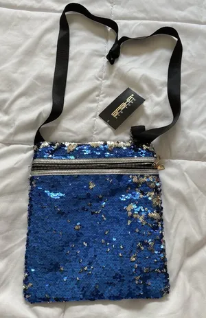 NWT Sasha‎ New York Blue Silver Sequin Crossbody Purse Strap Black Club Party thumbnail 1