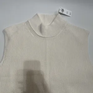 NWT Abercrombie & Fitch XL Off White Sweater Vest thumbnail 2
