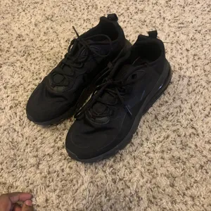 Nike Air Max 270 React GS Black Running Shoes thumbnail 7