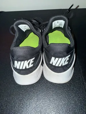 Nike Free Metcon 4 Training Shoes Black White Volt Women's Size 8.5 thumbnail 5