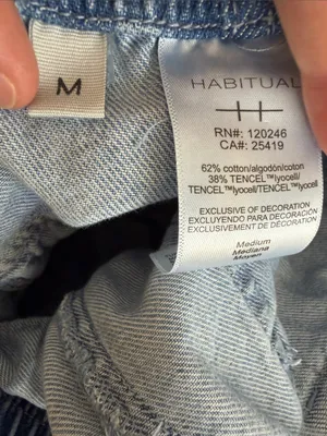 Habitual Cropped Barrel Leg Drawstring Waistband Light Wash Soft Comfy Jeans M thumbnail 4