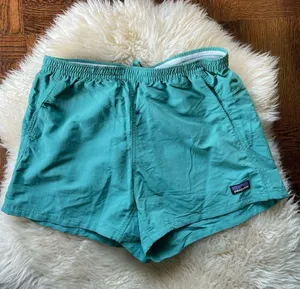 Patagonia Baggies 5” Like New Beryl Green size small 5 inch baggies shorts thumbnail 2