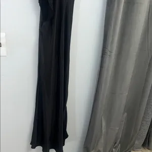Flawed*** Small Black Satin Halter Neck Midi Dress thumbnail 9