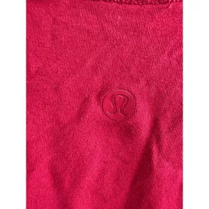 Lululemon Womens Long Sleeve Crew Neck Top Berry Pink Curved Hem Activewear 3869 thumbnail 2