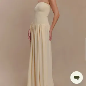 MESHKI “Lyanna” Elegant Cream Strapless Maxi Dress thumbnail 3