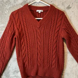JW Anderson X uniqlo Cable Knit V Neck Sweater‎ Size XS Wool Blend Orange thumbnail 2