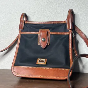 Dooney & Bourke Black Wayfarer Letter Carrier Small Crossbody Purse thumbnail 5