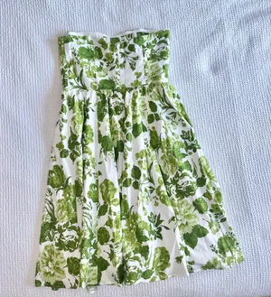 buttercup Rialto green floral strapless midi dress thumbnail 4