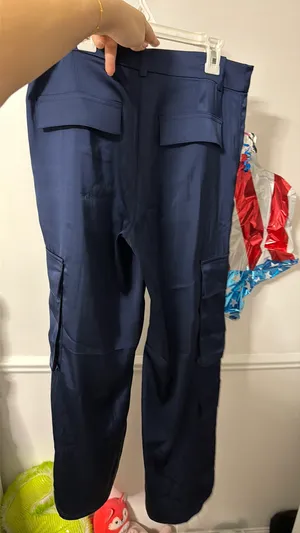 H&M Silk cargo pants thumbnail 4