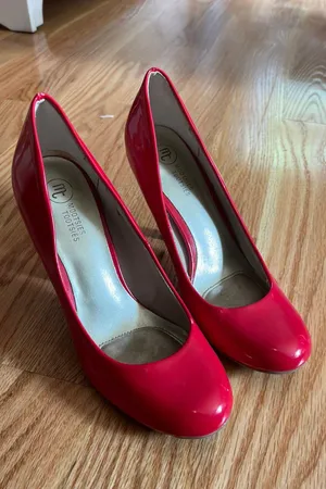 red heels Size 7.5 thumbnail 1