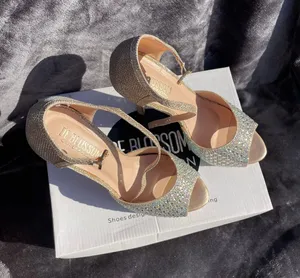 Rose Gold Bedazzled Heels Size 7.5 thumbnail 3