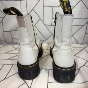 Dr. Martens Jadon Platform Boots Size 8 White Leather Side Zip Lug Sole‎ AW004 thumbnail 3
