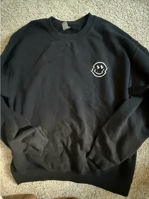 Black Crewneck Size M thumbnail 1