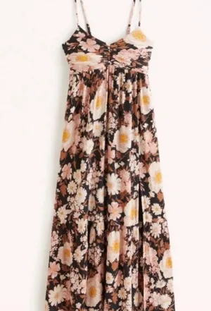 Abercrombie Crinkle Textured Ruched Maxi Dress thumbnail 4