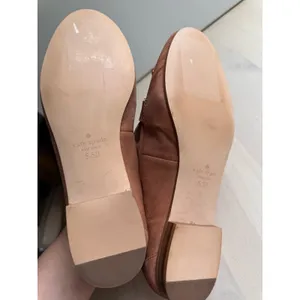 Kate Spade Berkeley Brown Tan Suede Tassel Loafers Flats Women’s 5.5 thumbnail 6