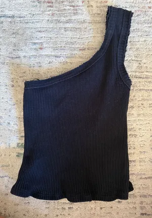 Urban Outfitters Top thumbnail 1