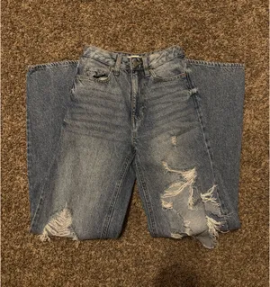 PacSun 90s Boyfriend Jeans thumbnail 3