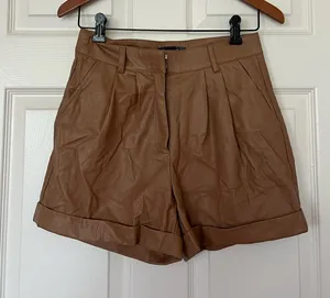 Primark brown shorts  thumbnail 1