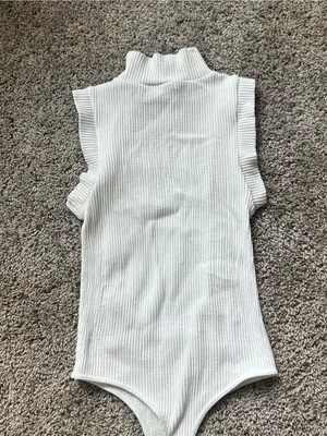 Sleeveless Ribbed Mock Neck One-Piece Bodysuit – White thumbnail 2